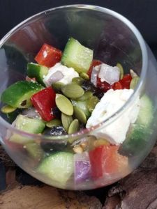 salade-legumes-fromage-gastronomia-traiteur